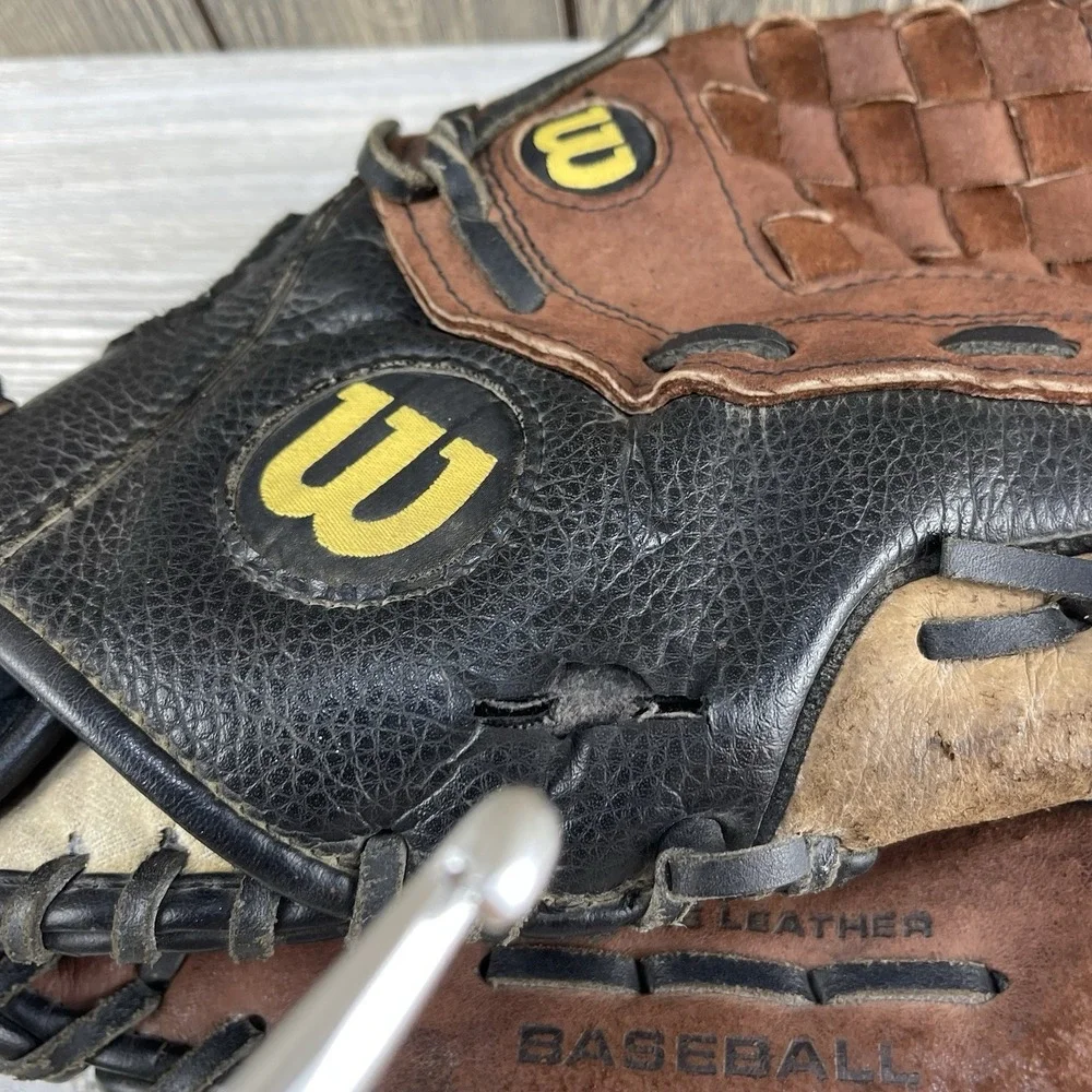 Wilson MLB Custom Fit Youth Baseball Glove 11.5